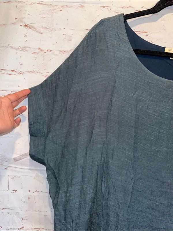 Umgee Slate Blue Relaxed Scoop Neck Tunic Dolman short sleeves textured M lined - Image 2