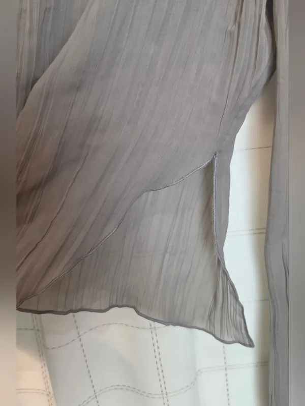 Divided Crinkle Semi Sheer Top - Image 3