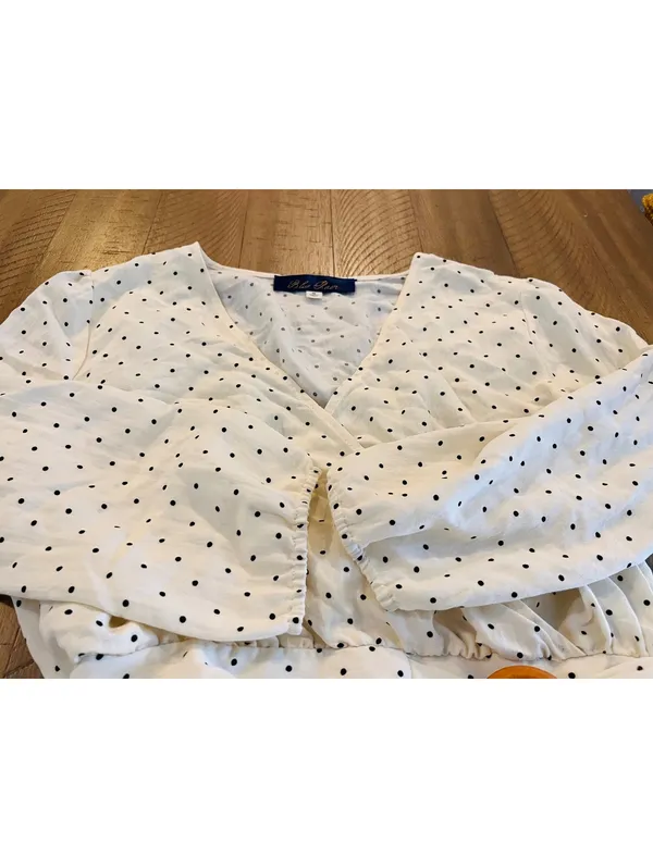 Blue Rain Women's Long Sleeve Black & Ivory V-Neck Front Shirt Polka Dot Size M - Image 2
