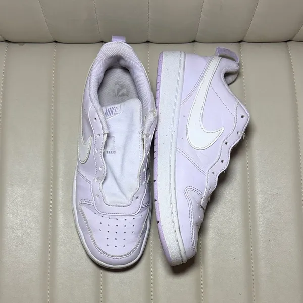 Nike Women's Purple and White Trainers - Image 2