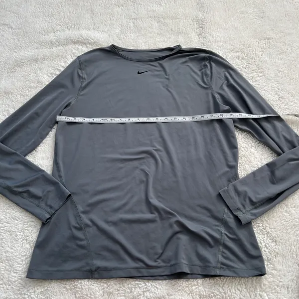Nike Womens Dri-Fit Long Sleeve Sz XL Grey Running Athleisure Luxe Preppy Sports - Image 5