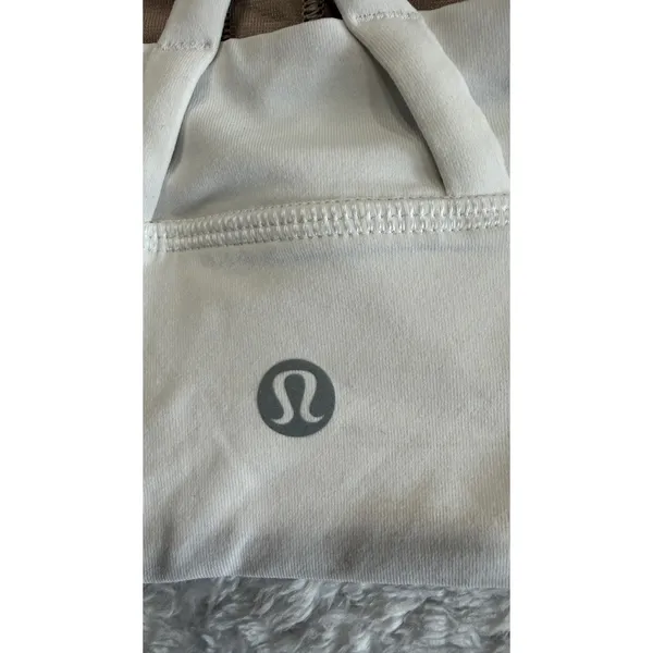 Lululemon energy bra White Strappy Sports Bra W2AV0S Size 4 - Image 3