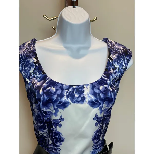 White House Black Market White Blue Floral Satin Sheath Dress Fully Lined Size 8 - Image 2