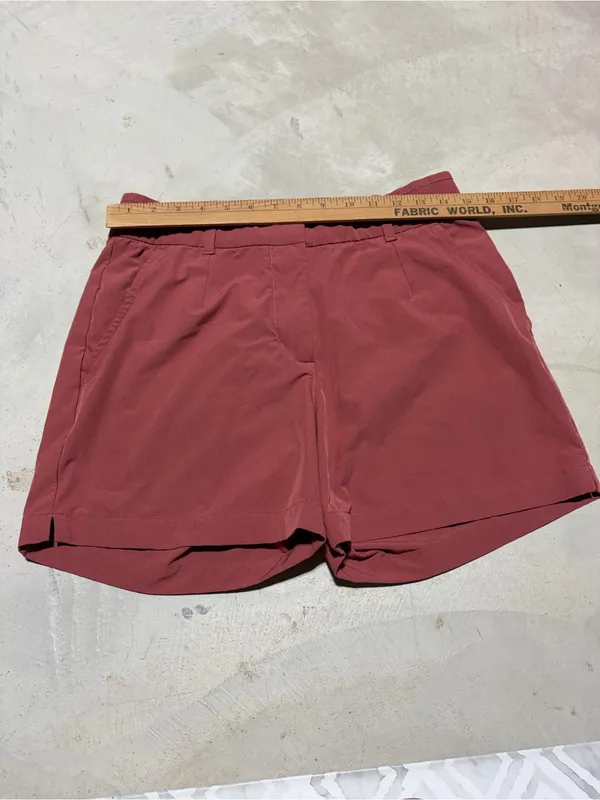 Nike golf shorts Casual Dusty Rose medium - Image 2