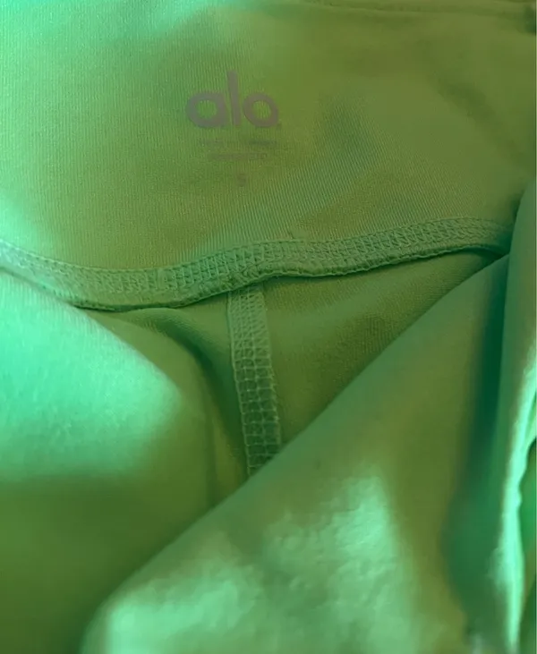 ALO Yoga Goddess Ribbed Leggings - Image 4