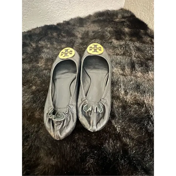Tory Burch Reva Black Leather Ballet Flats Gold T Logo Classic Womens Size 7.5 - Image 5