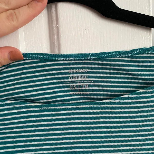 Old Navy Striped white and green blue top size xs/s - Image 2