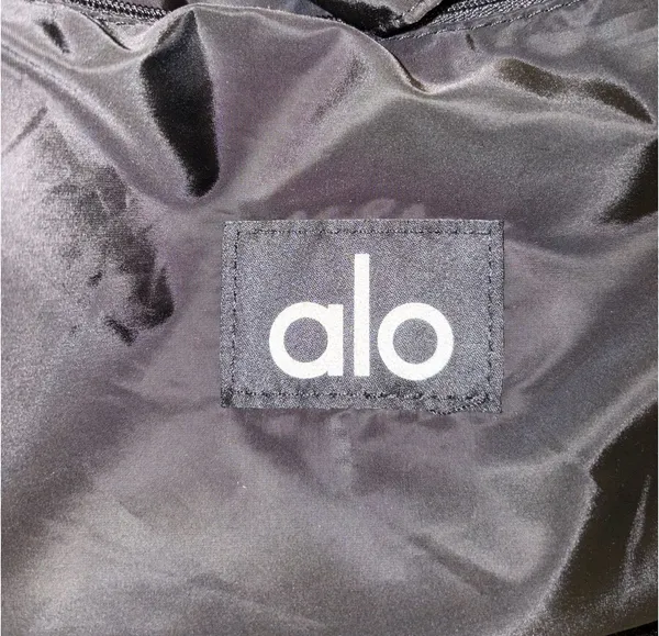 Alo Yoga Foxy Sherpa Tote - Image 6