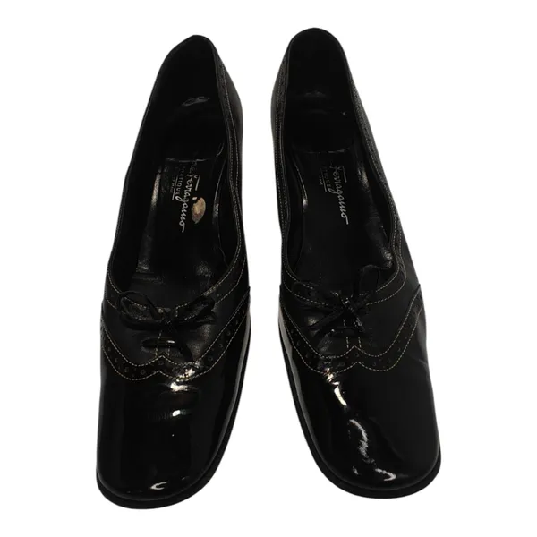 Vintage Black Salvatore Ferragamo cap toe pumps sz 9 Narrow - Image 2