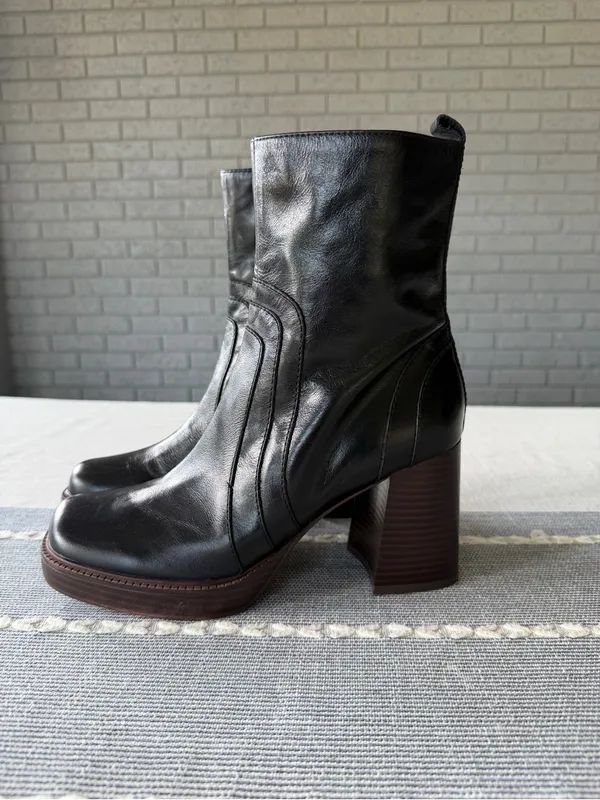 Marc Fisher Black Leather Abitha Block Heels Ankle Booties Size 8 Y2K - Image 2