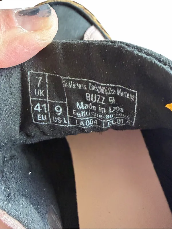 Dr. Martens NEW Women's Buzz 5I Platform Shoe Size 9 #260919 - Image 6