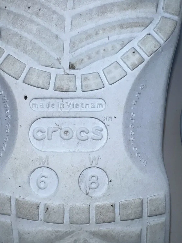 Crocs Classic Unisex White Slip On Water Friendly Sandals/Clogs Shoes-Size M6/W8 - Image 10