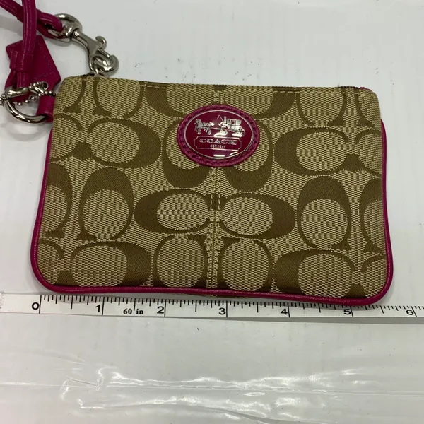 Coach Berry Wristlet Wallet Purse Monogram - Image 8