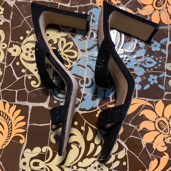 Jennifer Lopez Black Rhinestone Two-Band Heeled Sandals Sz: 10 - Image 4