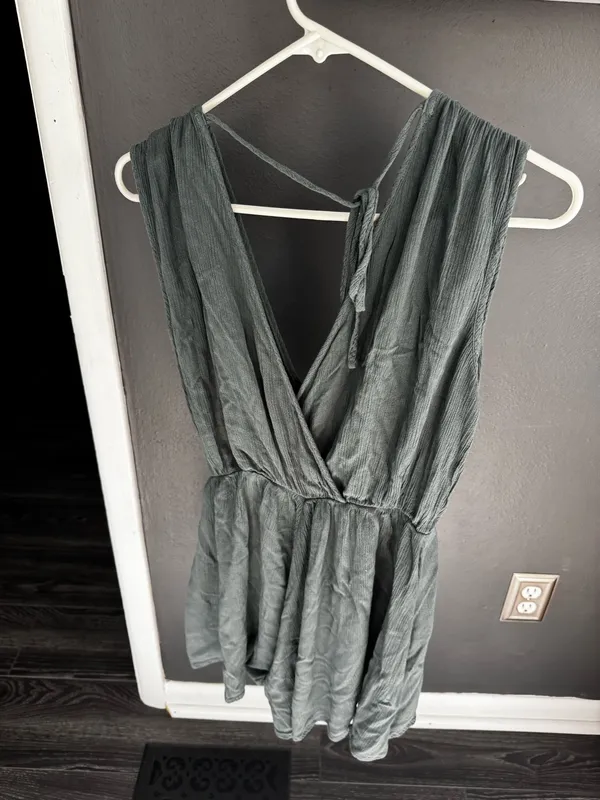 Zenana romper green size small - Image 2