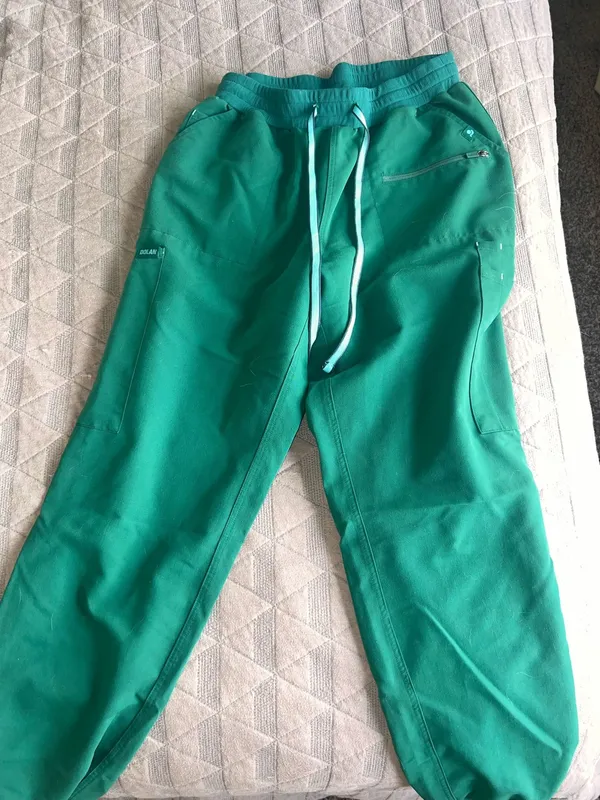 Dolan Scrub Set Green (curve fit, small) - Image 2