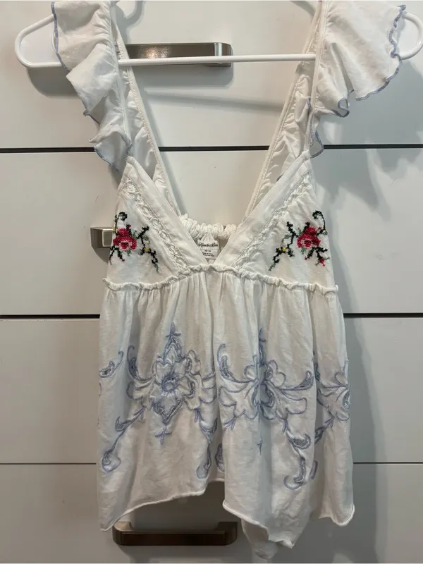 Urban Outfitters Kimchi Blue Floral Embroidered Tank - Image 2