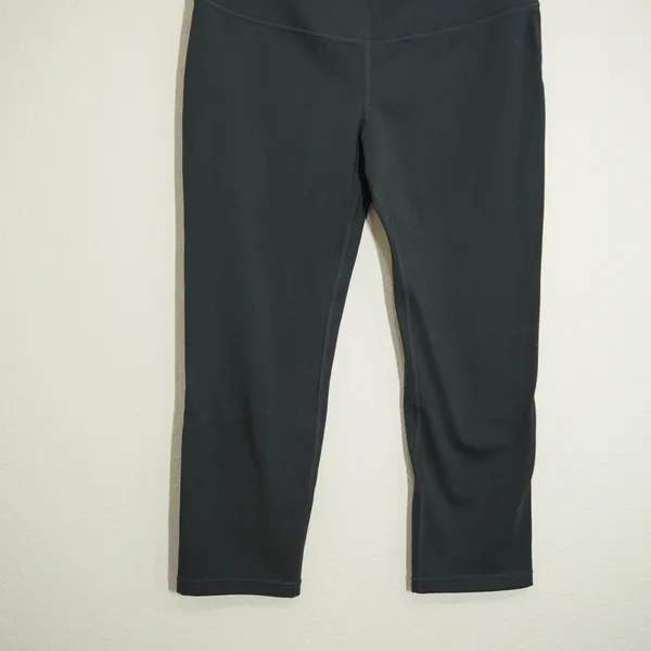 GapFit Size Small Maternity Leggings Women Black Blackout Technology Cropped - Image 3