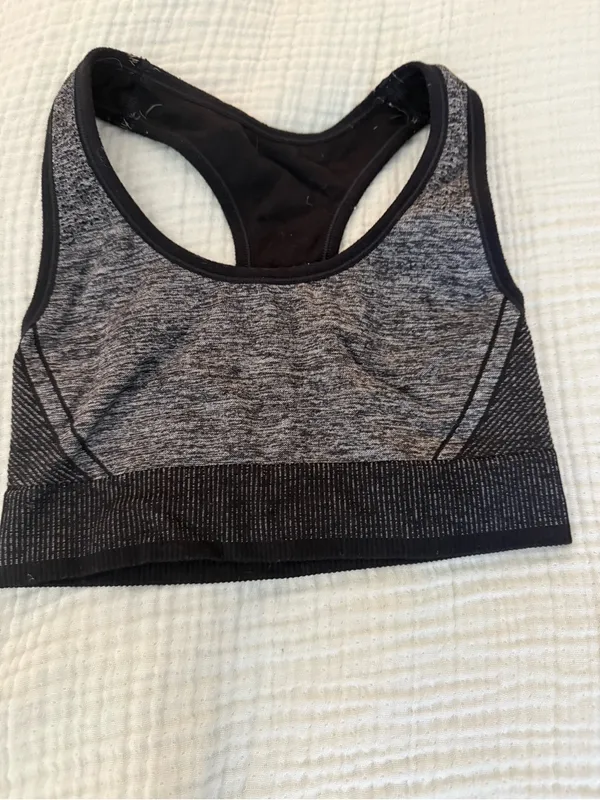 Old Navy Seamless Grey-Black Racerback Sports Bras- Bundle of 2 - Image 2