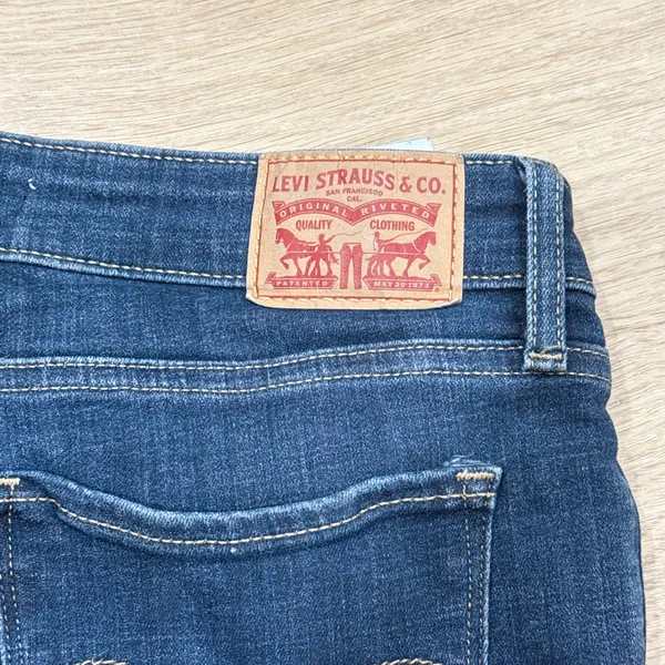 Levi's 711 Dark Blue Straight-Leg Distressed Jeans 399 - Image 3
