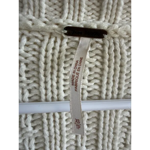 Free People Ivory Cable Knit Hooded V-Neck Cropped Sweater XS OB1234567 - Image 4