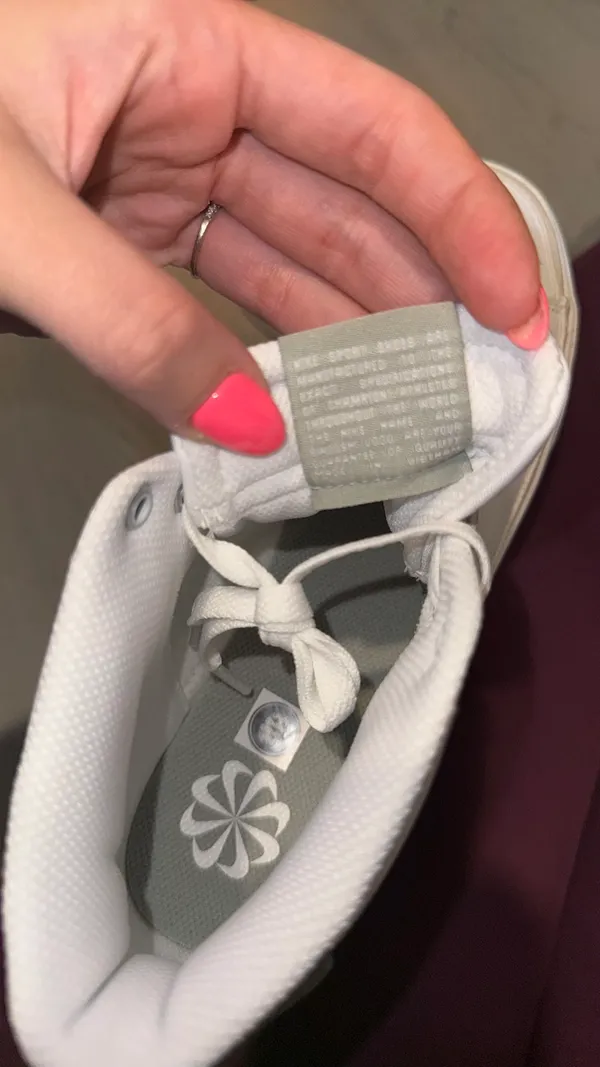 Nike Sneakers Women’s - Image 6
