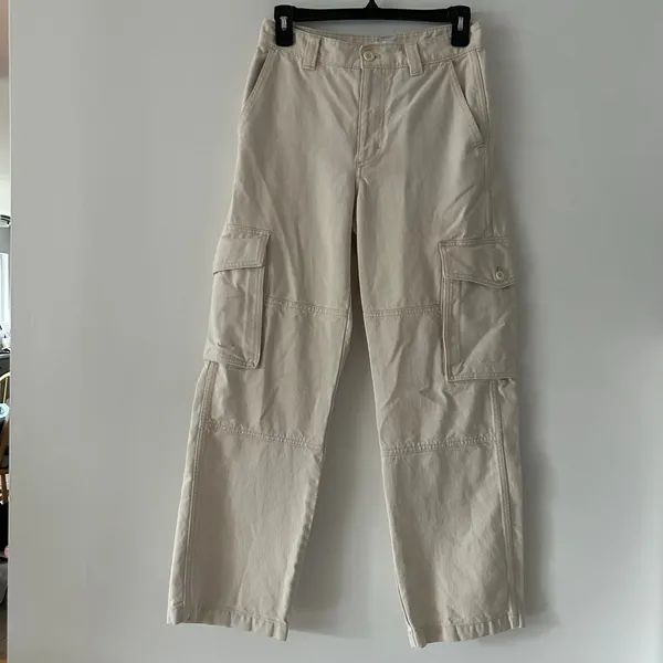 Aritzia TNA Troop Cream Ivory Cargo Utility Straight Leg Pants Size 2 - Image 4