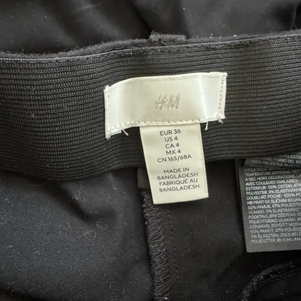 H&M Women’s Black Straight-Leg Slacks - Image 4
