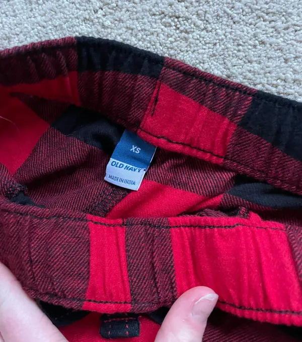 Old Navy Red And Black Flannel Pajama Pants - Image 5