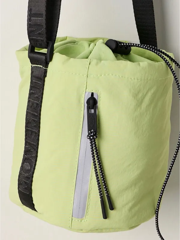 Dusk to Dawn Quencher Sling Bag $68 Whipped Lime NWT - Image 3