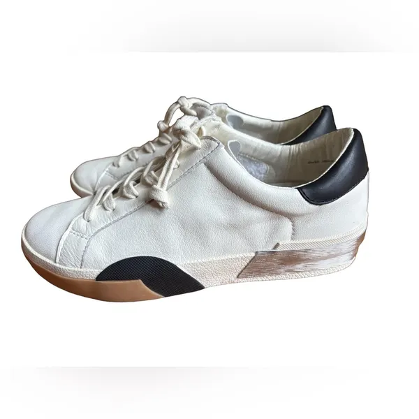 Dolce‎ Vita White and Black Sneakers Size 8.5 Leather EUC - Image 2