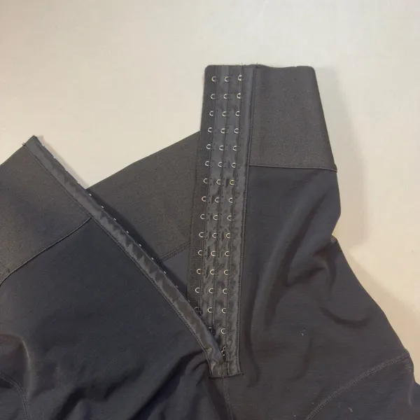 TikTok NWOT Black High Waist Hook & Loop FIRM Shapewear Shorts Lace Trim Plus 3X - Image 5