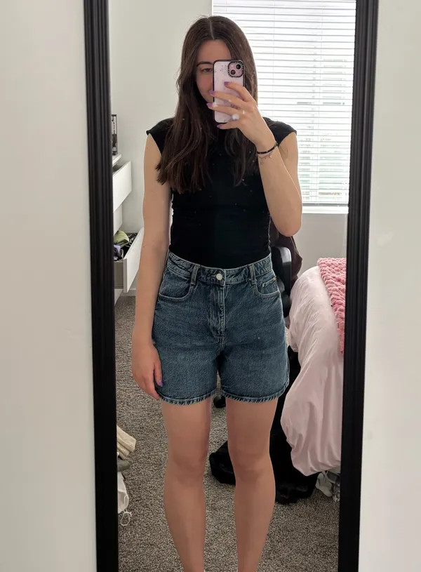 ZARA Mom Shorts High-Waisted Jean - Image 2