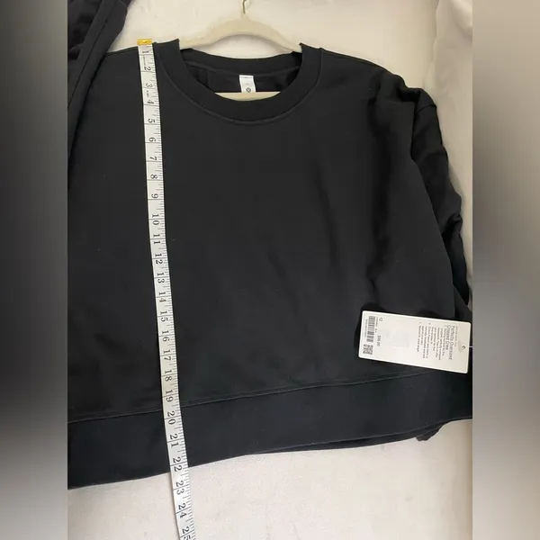 NWT Lululemon Perfectly Oversized Cropped Crew Top Black Size 12 - Image 10