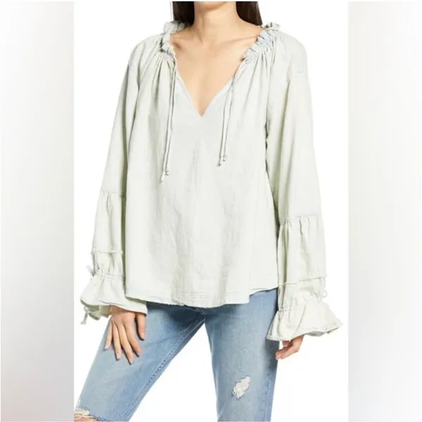 Free People We The Free Blouse Womens M Light Blue Excellent Boho Ruffle Top - Image 2