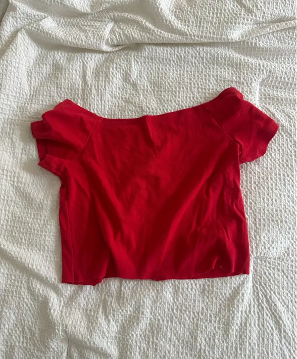 Hollister Cropped T-Shirt - Image 2