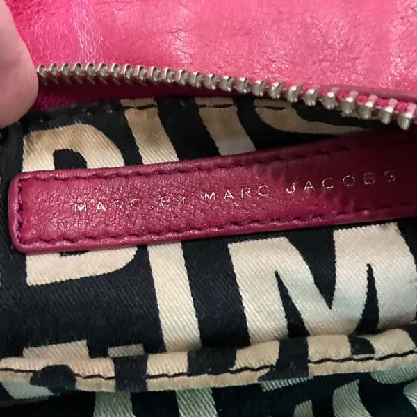 Marc by Marc Jacobs Pink Leather‎ Crossbody Bag Turn Lock Pockets Fuchsia - Image 4