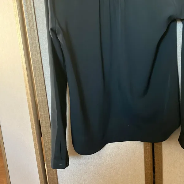 FINAL MARKDOWN Van Heusen Black Fitted Button Down Polo Collar Shirt small - Image 7