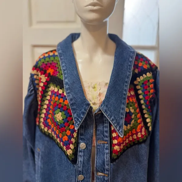 Farm Rio X Anthropologie Crochet Denim Trucker Jacket SZ Medium - Image 9