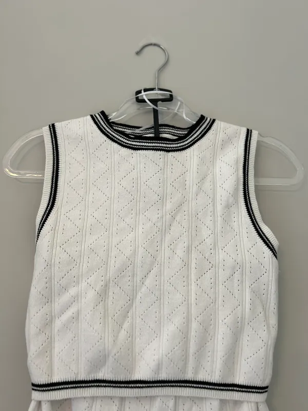 Black and White Knit Set - Image 2