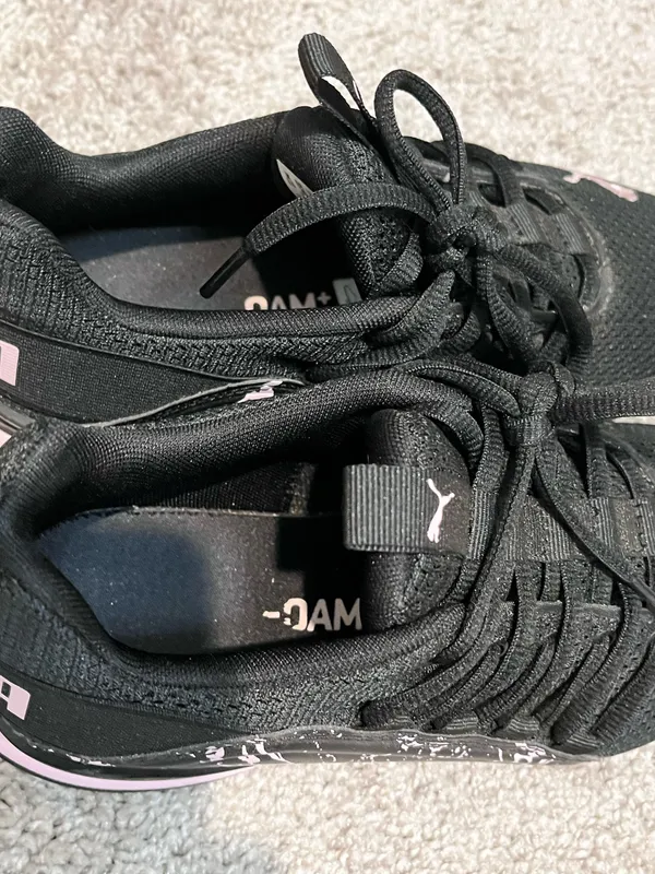 Puma Women’s Sneakers Size 6 - Image 2