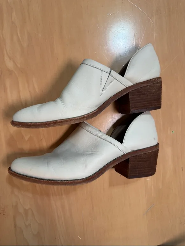 Madewell The Brady Low Cut Cream Leather Pointed Ankle Booties- 8.5 - Image 4