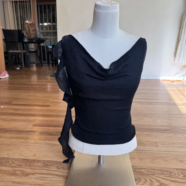 Princess Polly‎ Black Metallic Shimmer Cowl Neck Ruffle Top US 2 Sleeveless - Image 7