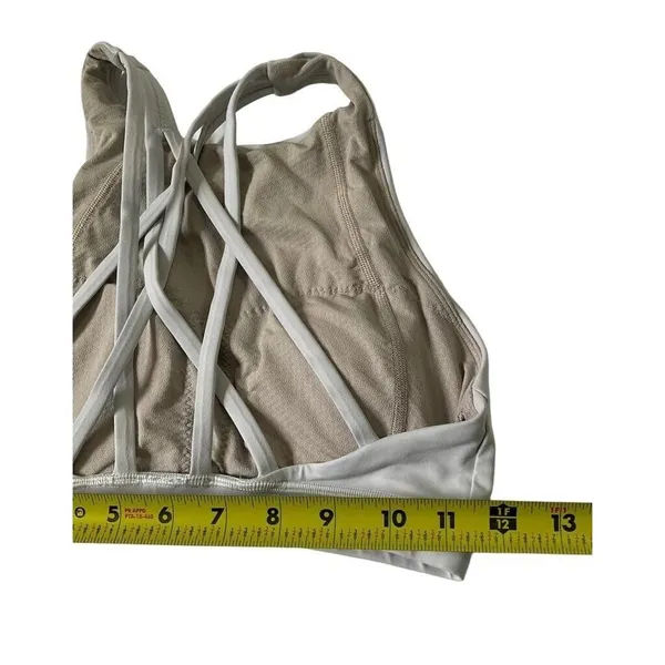 Lululemon Sportsbra Women Size 4 Grayish White Activewear Yoga 10-746 - Image 9