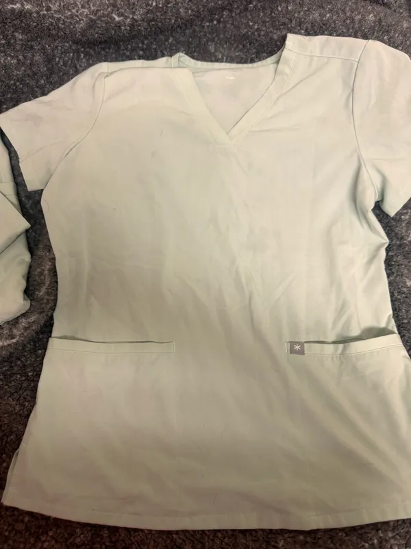 Beyond scrubs Tan - Image 3