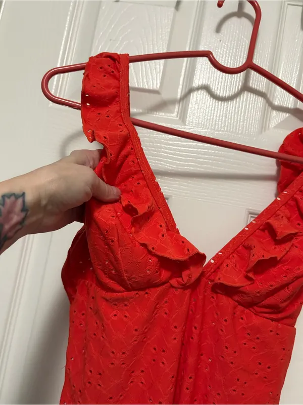 *Cupshe Algeria Red Orange Women’s Medium Ruffle One-Piece Swimsuit - Image 6