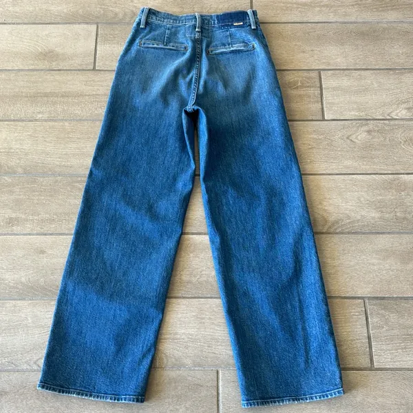 Mother Superior High Waisted Spinner Prep Skimp Jeans in Flash Back Size: 27 - Image 12