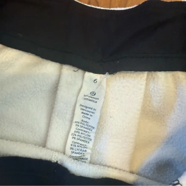 LULULEMON Run: Bold In The Cold Long‎ Sleeve Polar Cream / Black Sz 6 - Image 4