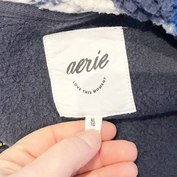 Aerie Hometown Holiday 1/4 Zip Fleece Pullover Jacket Sweatshirt Blue XL - Image 2