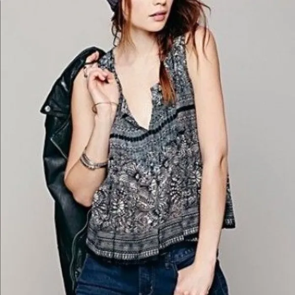Free People one paradise stars tank pin-tucked embroidered tank triple tie back - Image 3